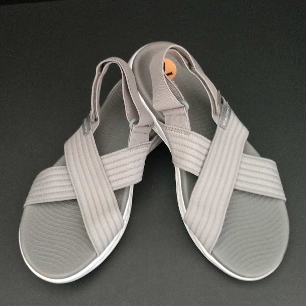 Skecher's Goga Mat On The Go 600 Sandals Size 7